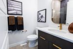 Chappelle Gardens 22 – Bathroom
